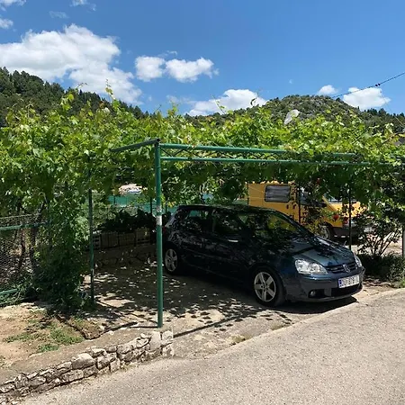 Mare Apartment Blace